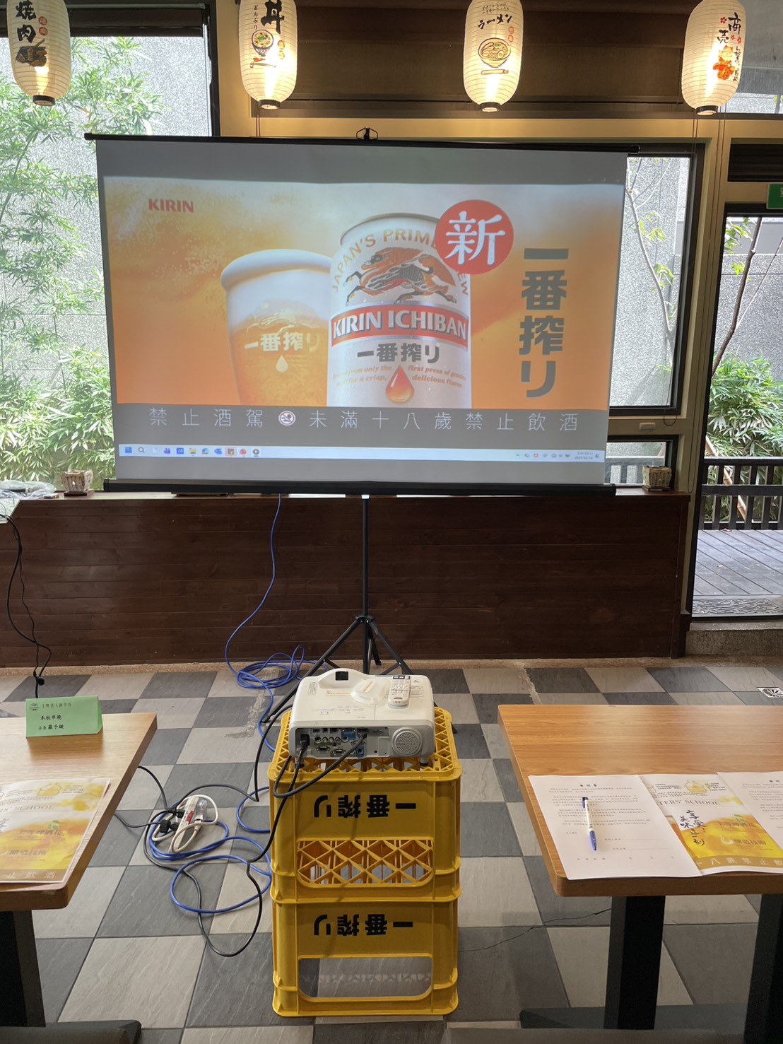 3200流明短焦投影機出租:圖片 3